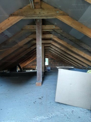 Eladó családi ház, Kulcson 74 M Ft, 2 szobás