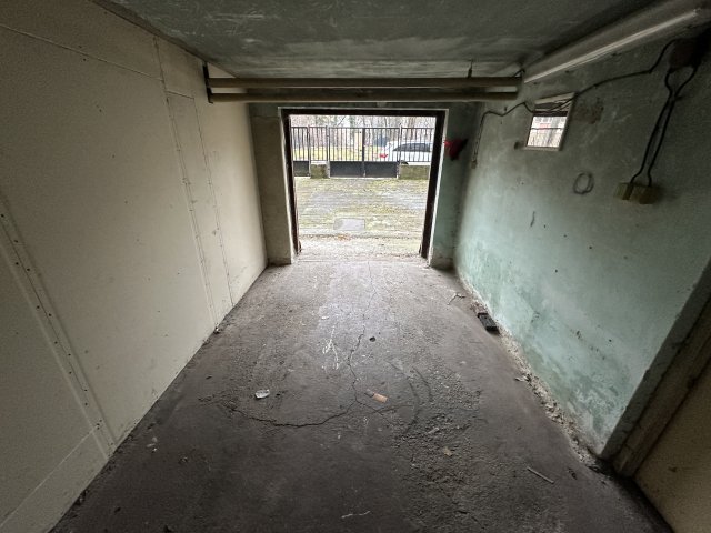 Eladó garázs, Budapesten, XI. kerületben, Zsombolyai utcában