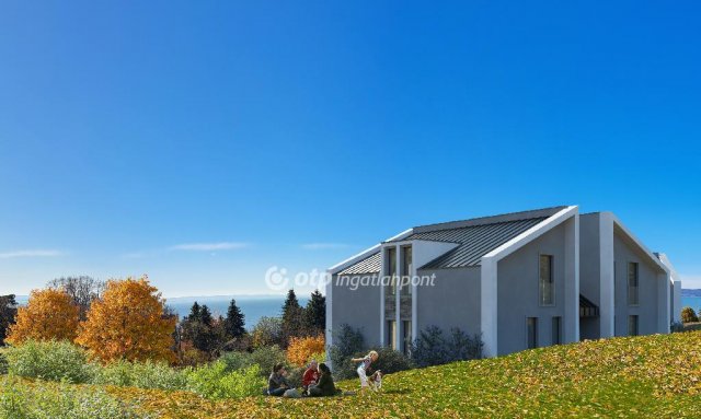 Eladó téglalakásBalatonakarattya, földszint