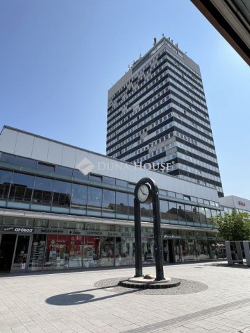 Eladó üzlethelyiség, Veszprémben 250 M Ft / költözzbe.hu