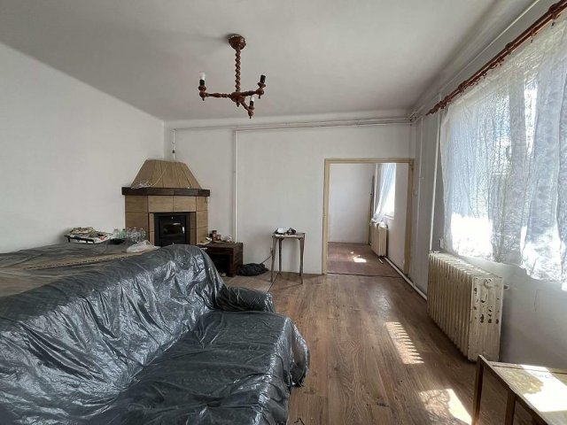 Eladó családi ház, Budapesten, XV. kerületben 41.9 M Ft