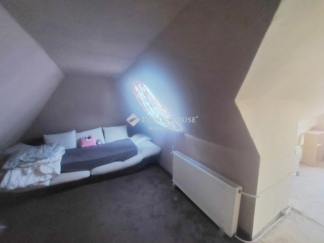 Eladó családi ház, Kerepesen 72.99 M Ft, 3 szobás