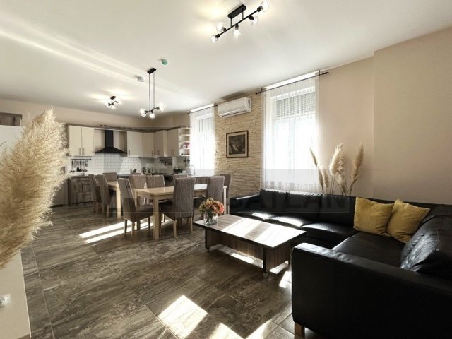 Kiadó téglalakás, albérlet, Szegeden 150 E Ft / hó, 1 szobás