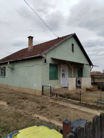 Eladó családi ház, Balkányban 14.5 M Ft, 2+1 szobás