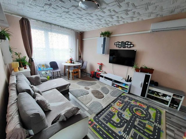Eladó panellakás, Budapesten, XV. kerületben 61.9 M Ft