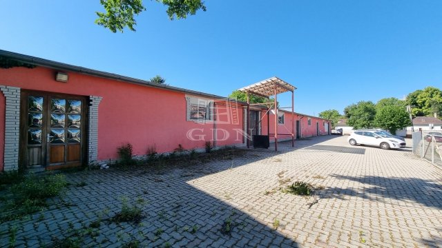 Kiadó üzlethelyiség, Székesfehérvárott 295 E Ft / hó