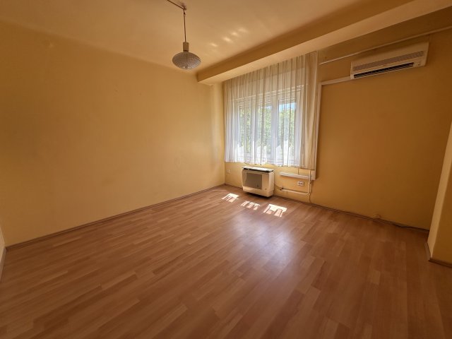 Eladó téglalakás, Budapesten, XIV. kerületben, Hungária körúton