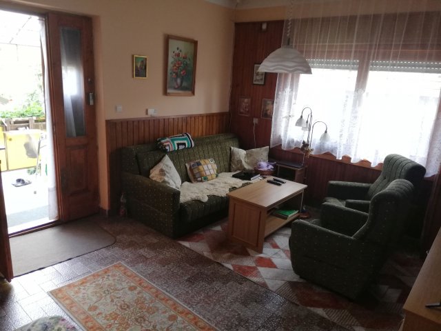 Eladó családi ház, Szigetcsépen 68 M Ft, 5 szobás