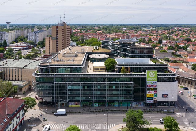Kiadó üzlethelyiség, Kecskeméten 250 E Ft / hó