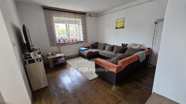 Eladó családi ház, Mosonszolnokon 35 M Ft, 3 szobás