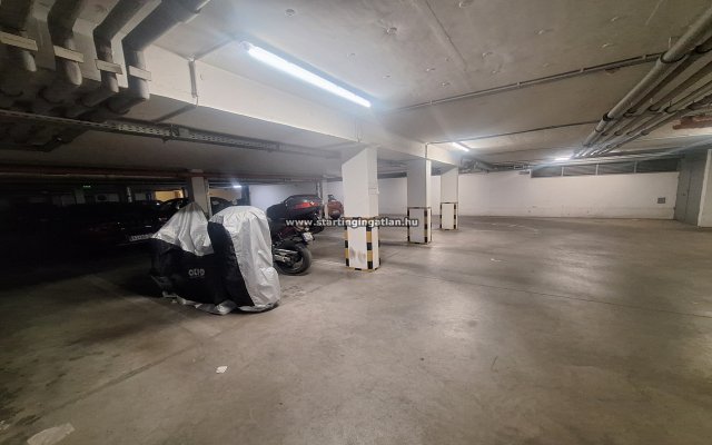 Eladó garázs, Budapesten, VIII. kerületben 15.5 M Ft