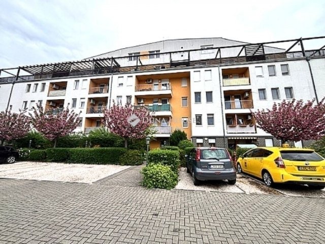 Eladó téglalakás, Budapesten, XVIII. kerületben 166 M Ft