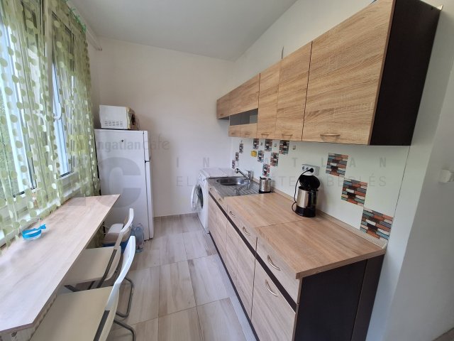 Kiadó téglalakás, albérlet, Szegeden 160 E Ft / hó, 2+1 szobás