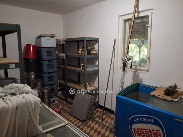 Eladó üzlethelyiség, Monorierdőn 350 M Ft / költözzbe.hu
