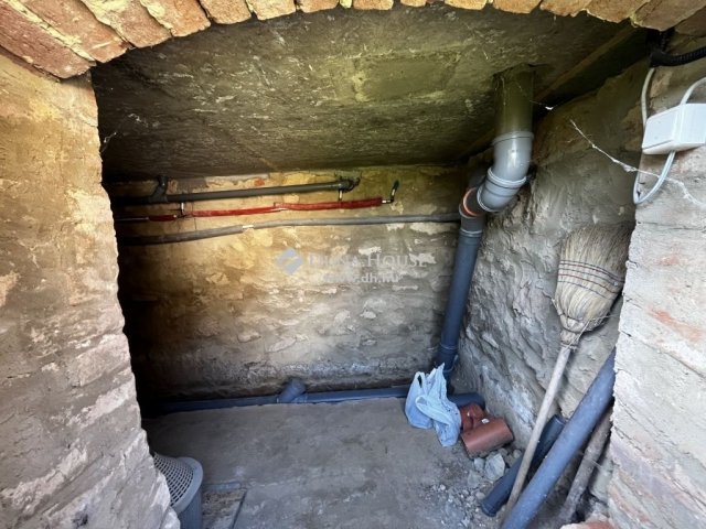 Eladó családi ház, Orfűn 44.9 M Ft, 3 szobás