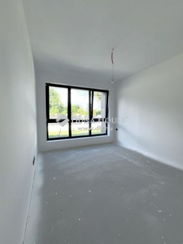 Eladó családi ház, Szigetszentmiklóson 149 M Ft, 4 szobás