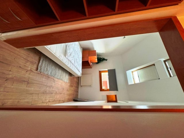 Kiadó téglalakás, albérlet, Pécsett 300 E Ft / hó, 3 szobás