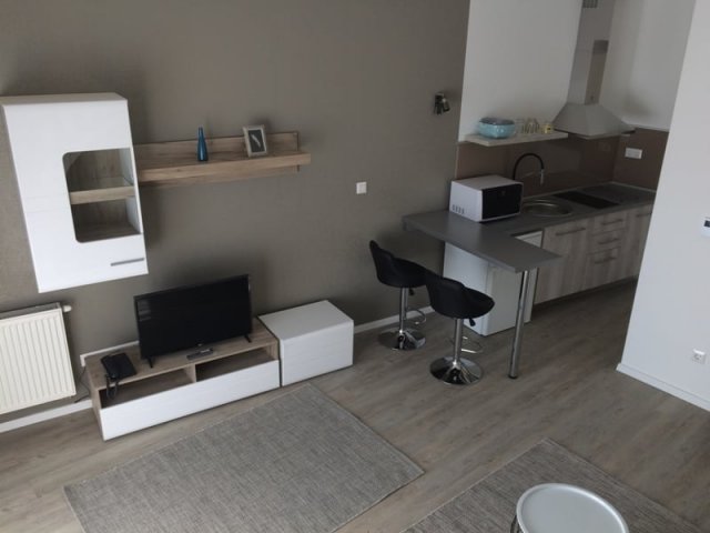 Kiadó téglalakás, albérlet, Pécsett 340 E Ft / hó, 2 szobás