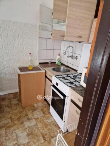 Eladó téglalakás, Budapesten, X. kerületben 39.9 M Ft, 1 szobás
