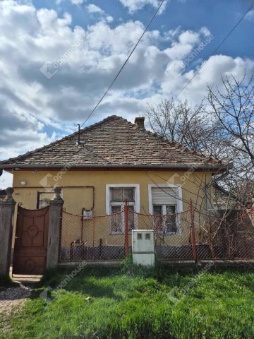 Eladó családi ház, Pilisen 46 M Ft, 6 szobás