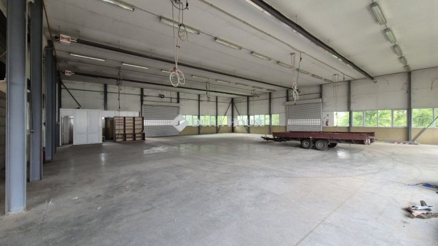 Kiadó ipari ingatlan, Kecskeméten 700 E Ft / hó