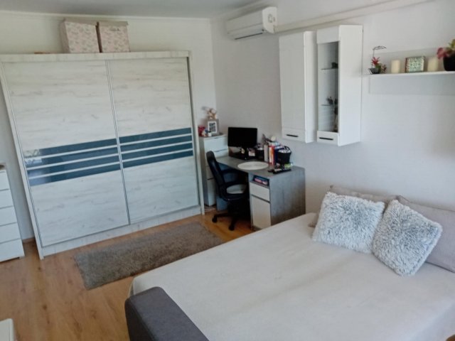 Eladó panellakás, Nyíregyházán, Fazekas János téren 32.9 M Ft
