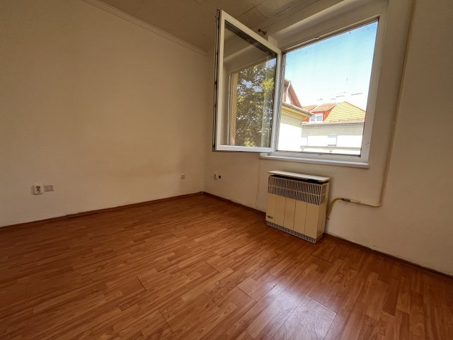 Eladó téglalakás, Miskolcon, Gyula utcában 26.9 M Ft, 2 szobás