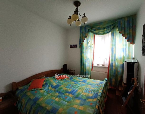 Eladó téglalakás, Szigetszentmiklóson 79.9 M Ft, 1+2 szobás