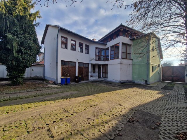 Kiadó iroda, Cegléden 889 E Ft / hó / költözzbe.hu