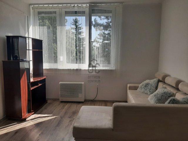 Kiadó téglalakás, albérlet, Veszprémben 200 E Ft / hó