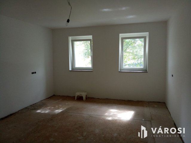 Eladó családi ház, Mesterin 21.9 M Ft, 3 szobás