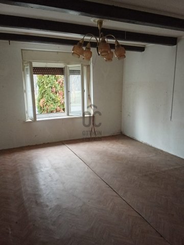 Eladó családi ház, Gánton 14.9 M Ft, 2 szobás