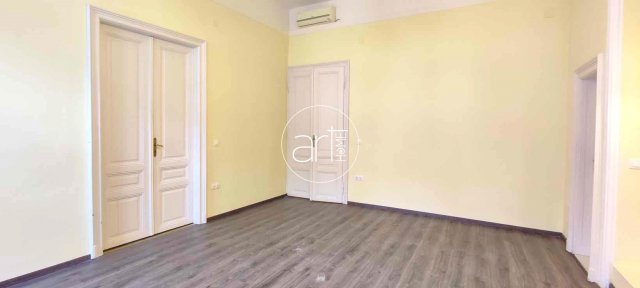 Kiadó iroda, Szegeden 250 E Ft / hó / költözzbe.hu
