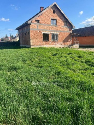 Eladó családi ház, Nagykátán 24.9 M Ft, 4 szobás