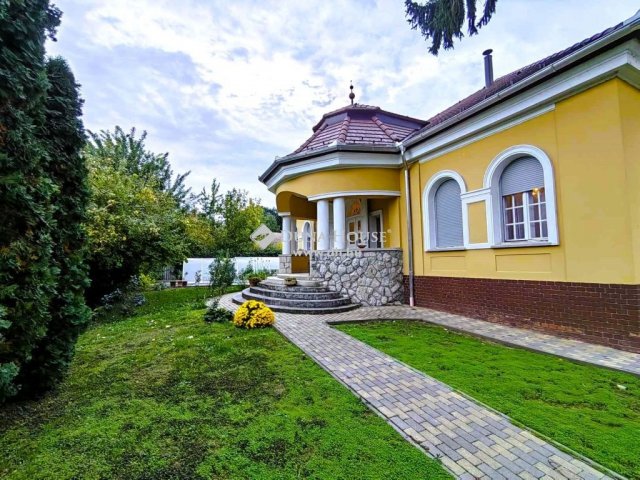 Eladó családi ház, Bonyhádon 83 M Ft, 4 szobás