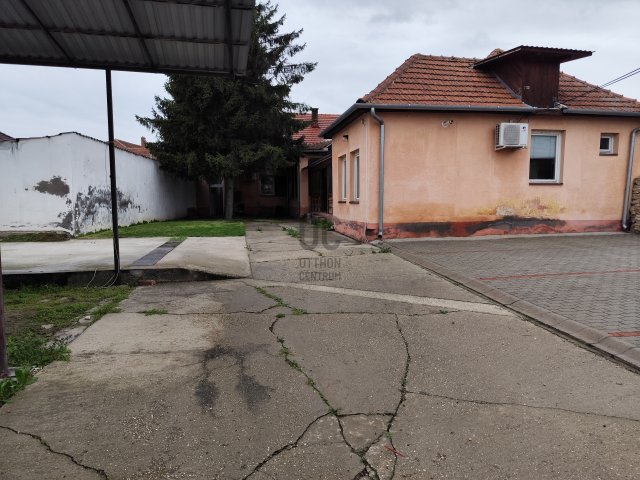 Eladó családi ház, Kecskeméten 68.5 M Ft, 4 szobás