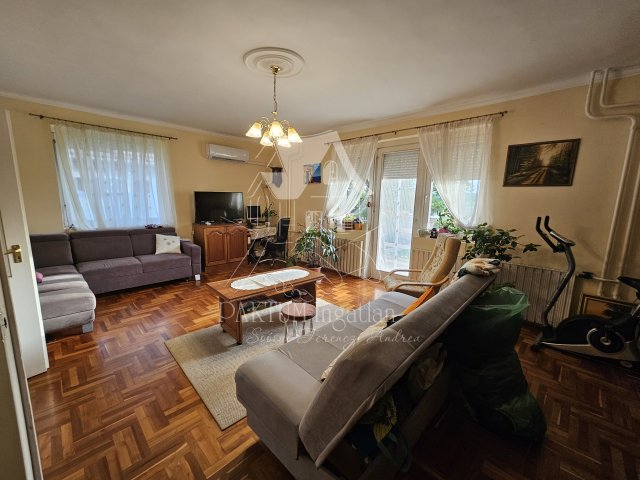 Eladó családi ház, Szolnokon 69.8 M Ft, 2+1 szobás