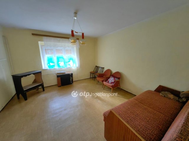 Eladó családi ház, Kunhegyesen 9 M Ft, 2+1 szobás