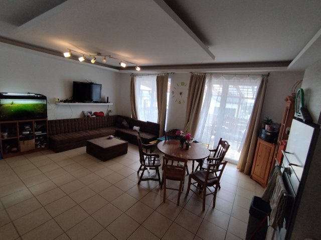 Eladó ikerház, Tatabányán 87.99 M Ft, 4 szobás