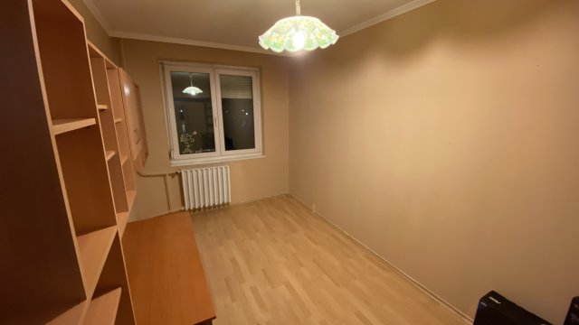 Eladó panellakás, Győrött 33.8 M Ft, 2 szobás
