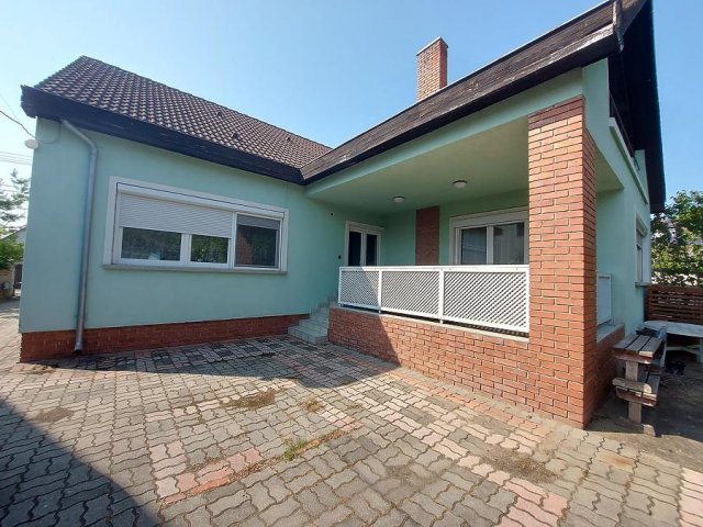 Eladó családi ház, Gödön 96.9 M Ft, 4 szobás