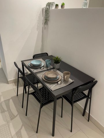 Kiadó téglalakás, albérlet, Pécsett 200 E Ft / hó, 1 szobás