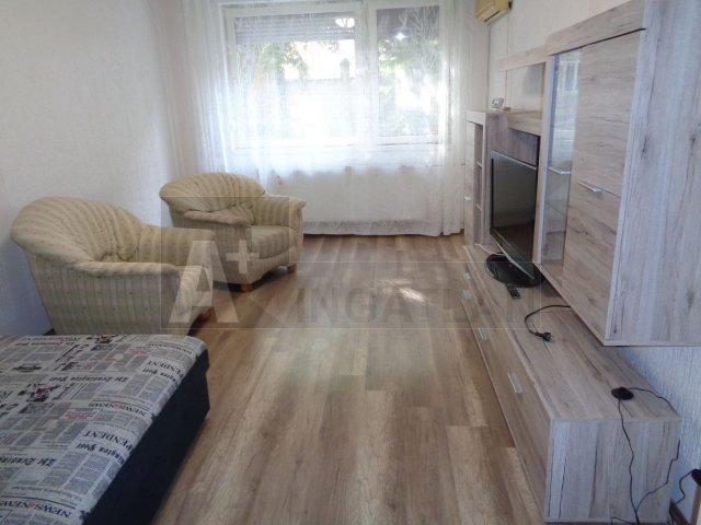 Kiadó téglalakás, albérlet, Szegeden 150 E Ft / hó, 2 szobás