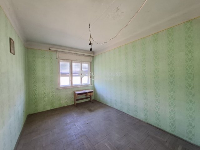 Eladó családi ház, Kerepesen 48 M Ft, 2 szobás