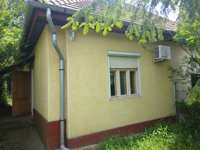 Eladó ikerház, Salgótarjánban 7.5 M Ft, 1 szobás