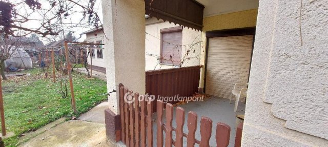Eladó családi ház, Kunszentmártonban 17.99 M Ft, 3 szobás
