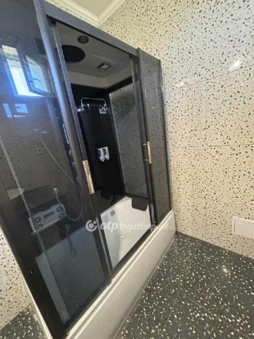 Eladó családi ház, Galgahévízen 120 M Ft, 4 szobás
