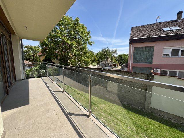 Eladó téglalakás, Budapesten, XIV. kerületben 104.2 M Ft