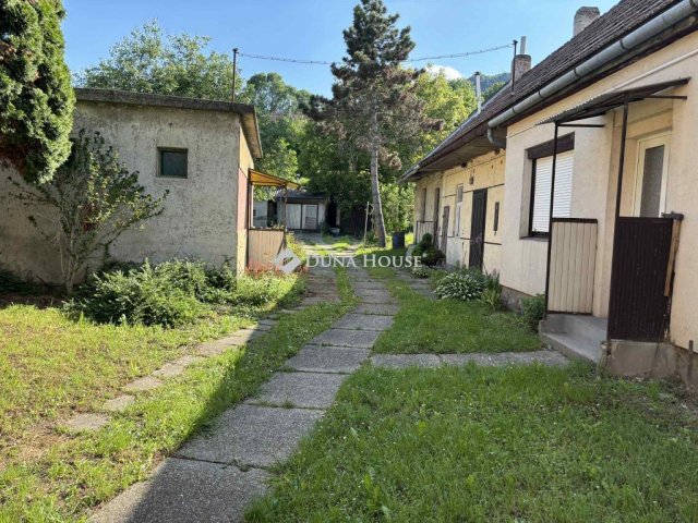 Eladó családi ház, Tokodon 74.9 M Ft, 7 szobás