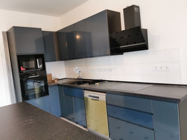 Kiadó téglalakás, albérlet, Budakeszin 604 E Ft / hó, 5 szobás